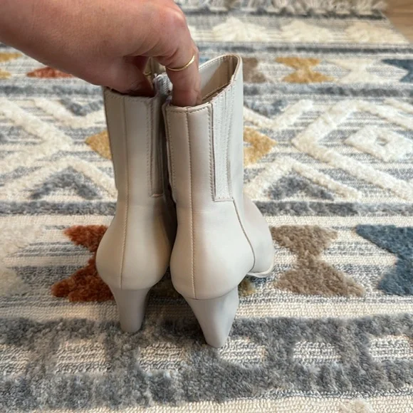 Steve Madden Rickki Pointed to Boot - Picture 6 of 9